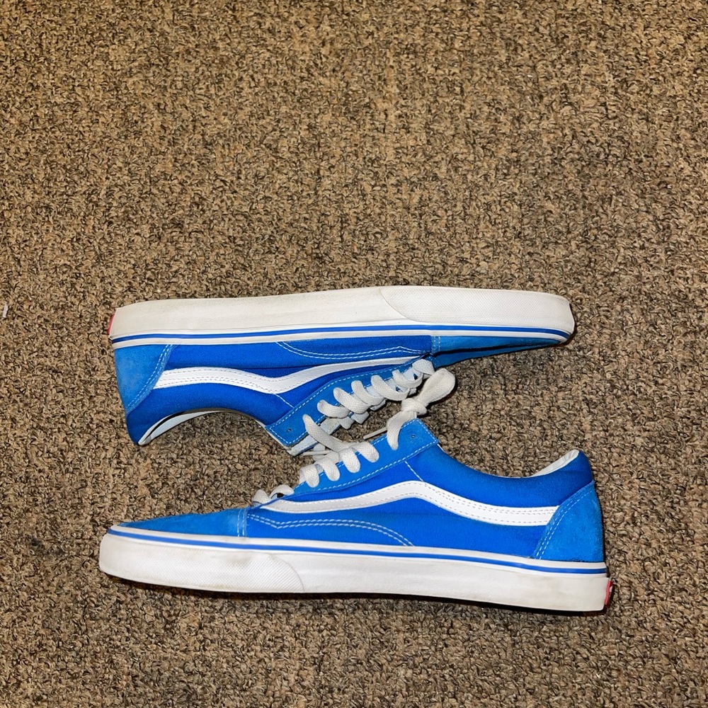 Vans - Picture 2 of 5